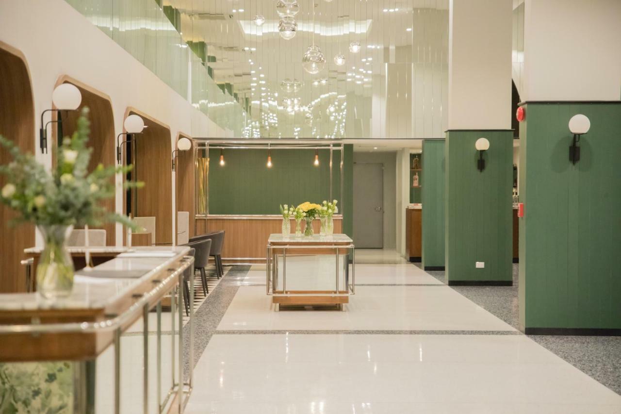 Justice Hotel Бангкок Екстер'єр фото